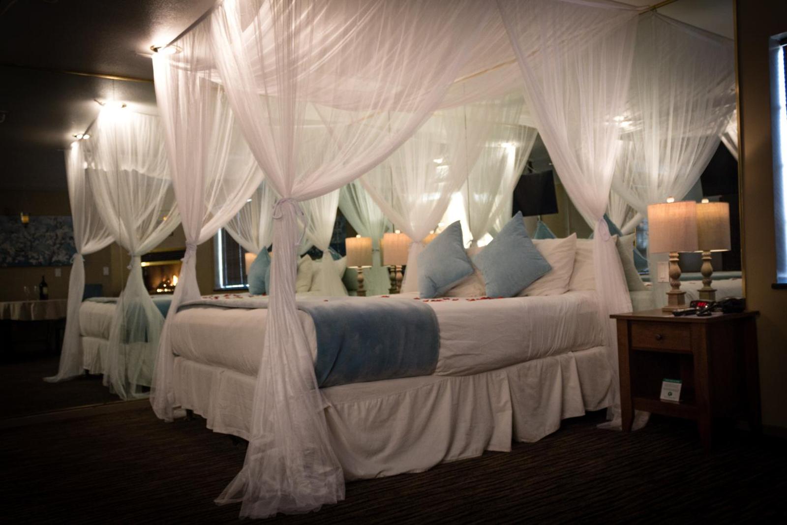Postmarc Hotel and Spa Suites