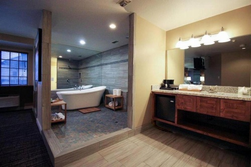 Postmarc Hotel and Spa Suites image 14