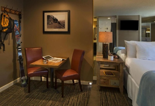 Postmarc Hotel and Spa Suites image 18