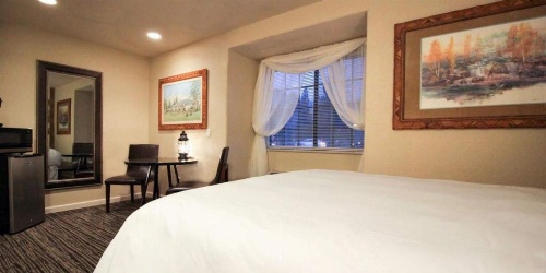 Postmarc Hotel and Spa Suites image 40